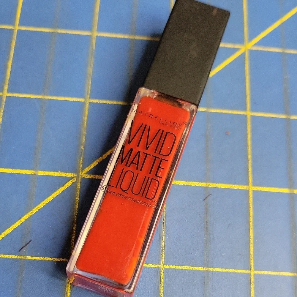 Maybelline Vivid Matte Liquid Lipstick -Rebel Red 7.7ml New
